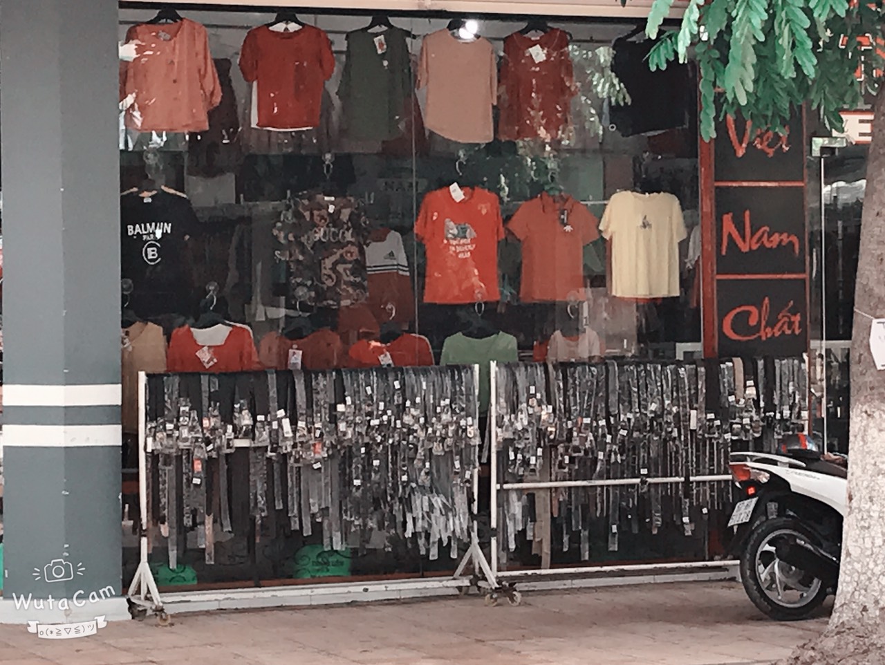 Các loại quần áo