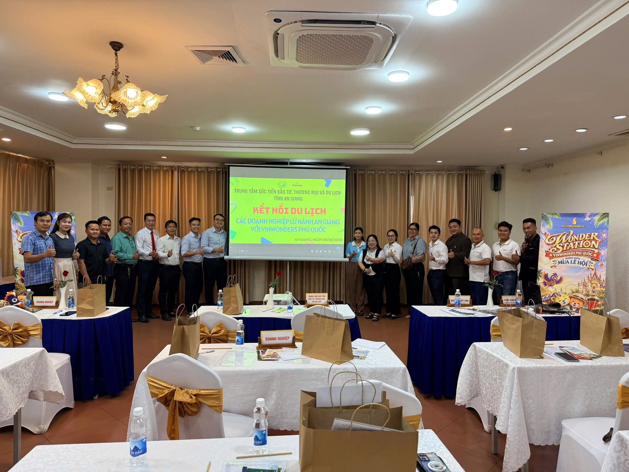 An Giang Connects Travel Agencies with VinWonders Phu Quoc