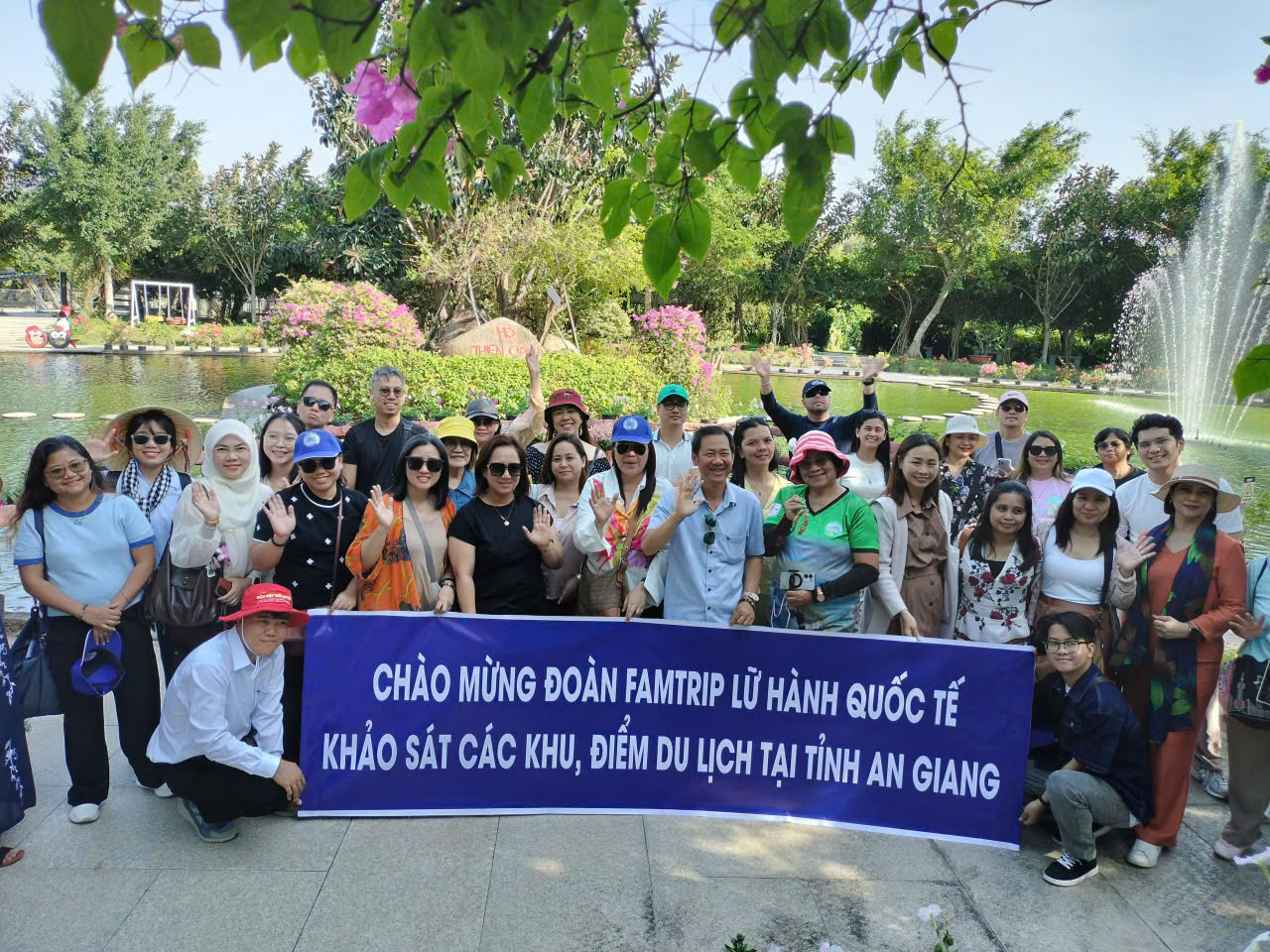 AN GIANG WELCOMES INTERNATIONAL FAMTRIP DELEGATIONS TO SURVEY TOURIST AREAS AND DESTINATIONS