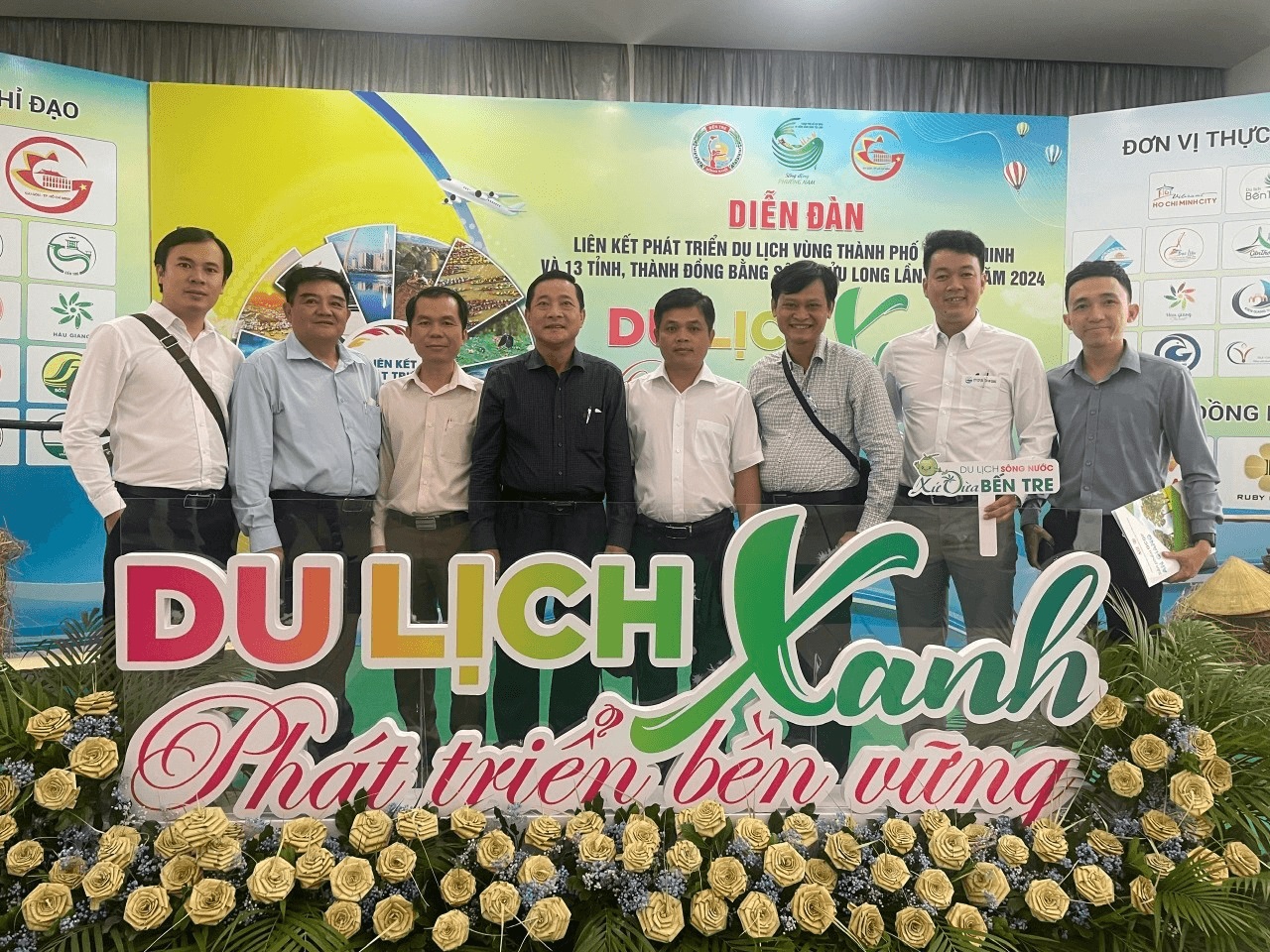 Forum linking tourism in Ho Chi Minh City and 13 provinces and cities in the Mekong Delta
