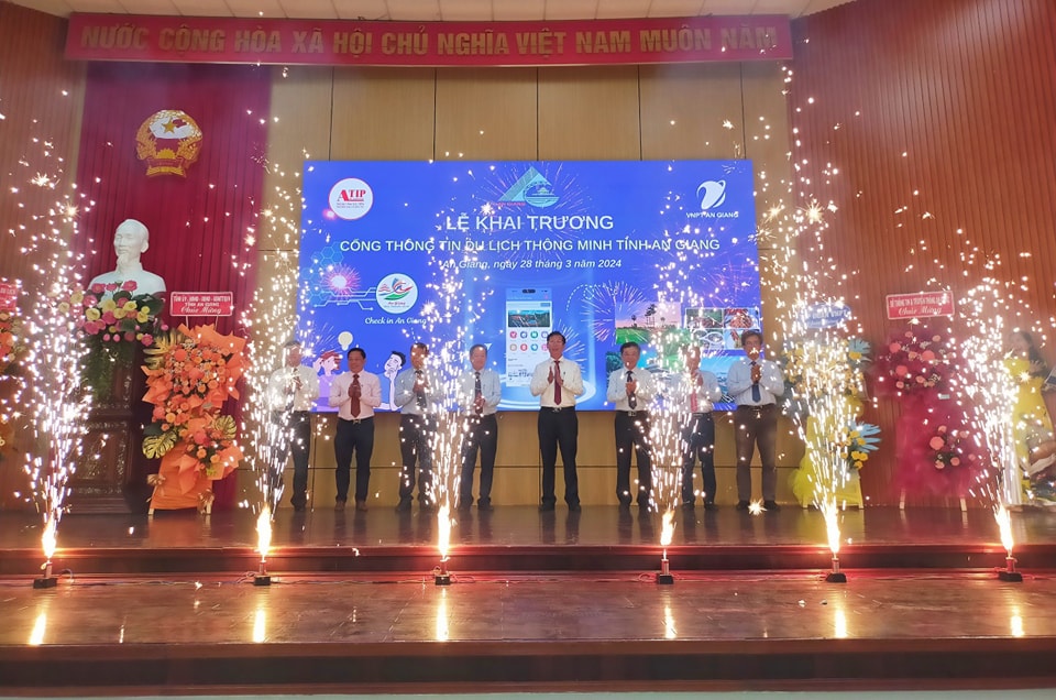 AN GIANG PROVINCE SMART TOURISM PORTAL OFFICIALLY COMES IN OPERATION