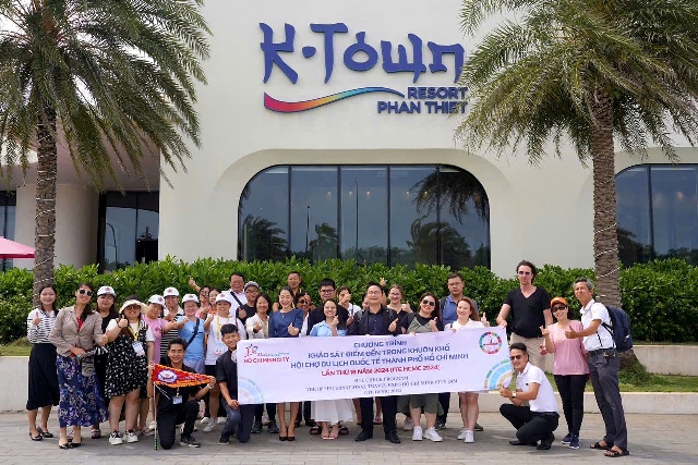 Đoàn Famtrip quốc tế tham quan, khảo sát sản phẩm du lịch Bình Thuận