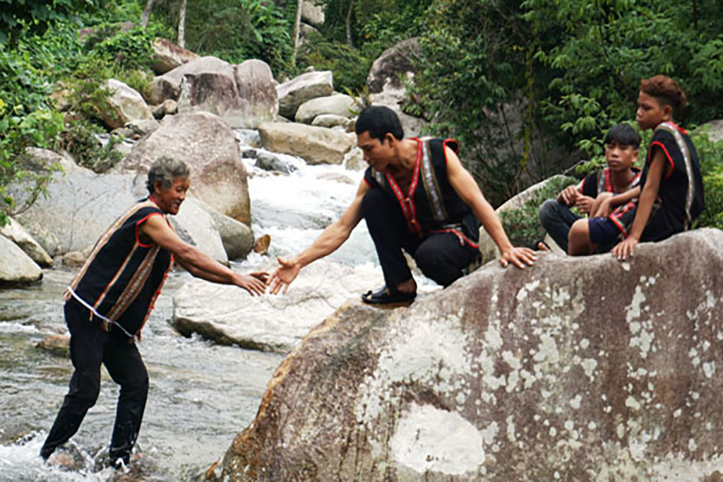 Đến với di tích thác H’Ngô