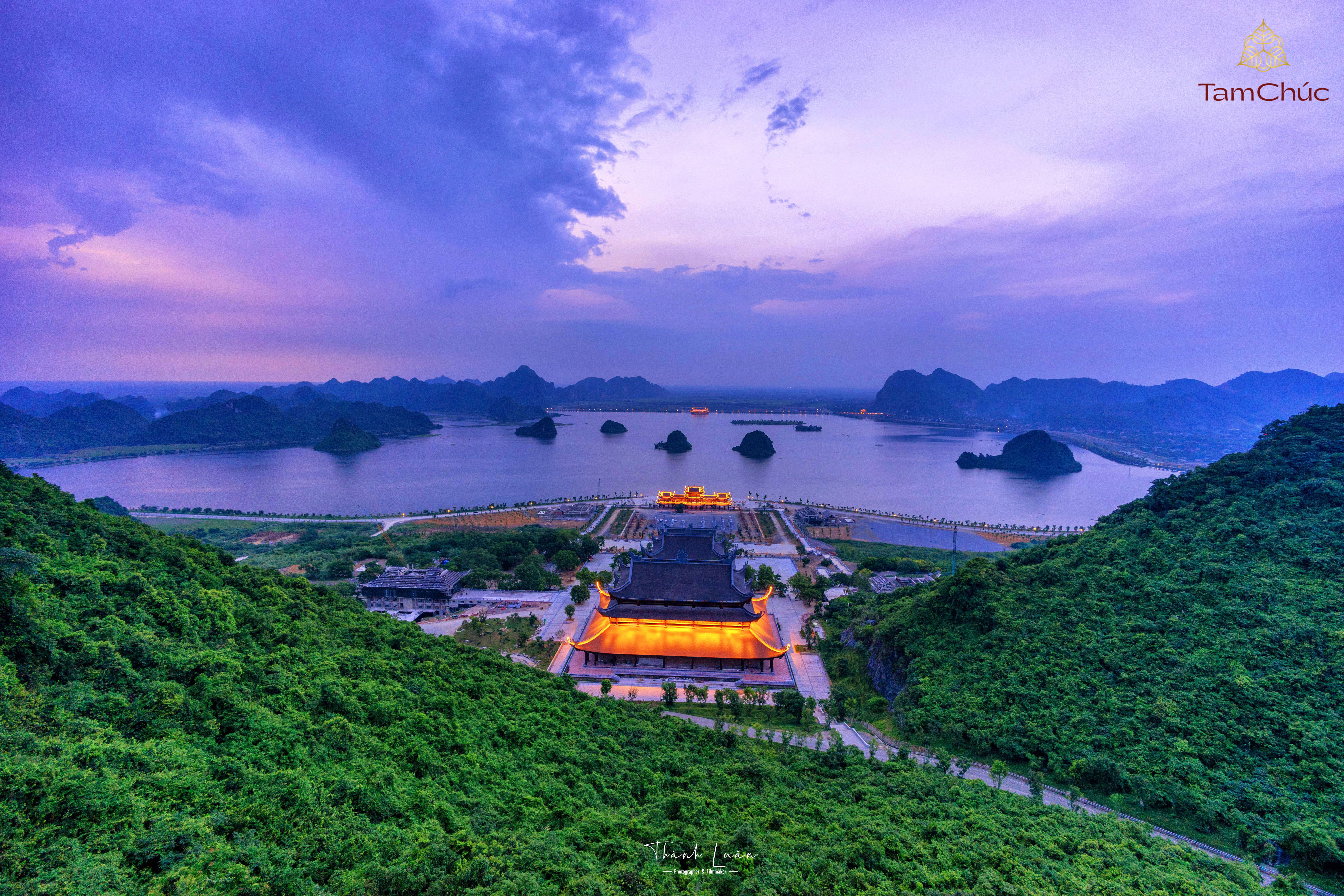 Unique Tam Chuc Scenic Landscape Complex