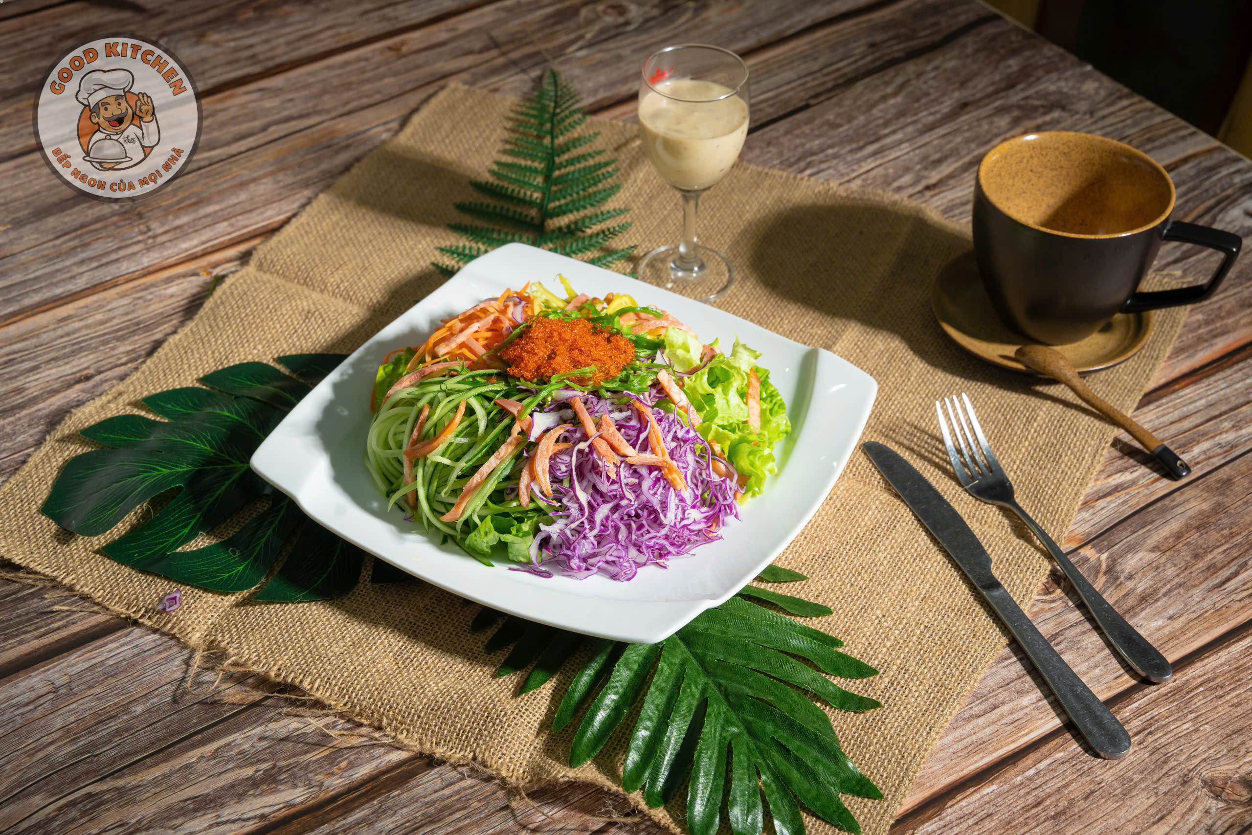 Salat trứng cua rong biển