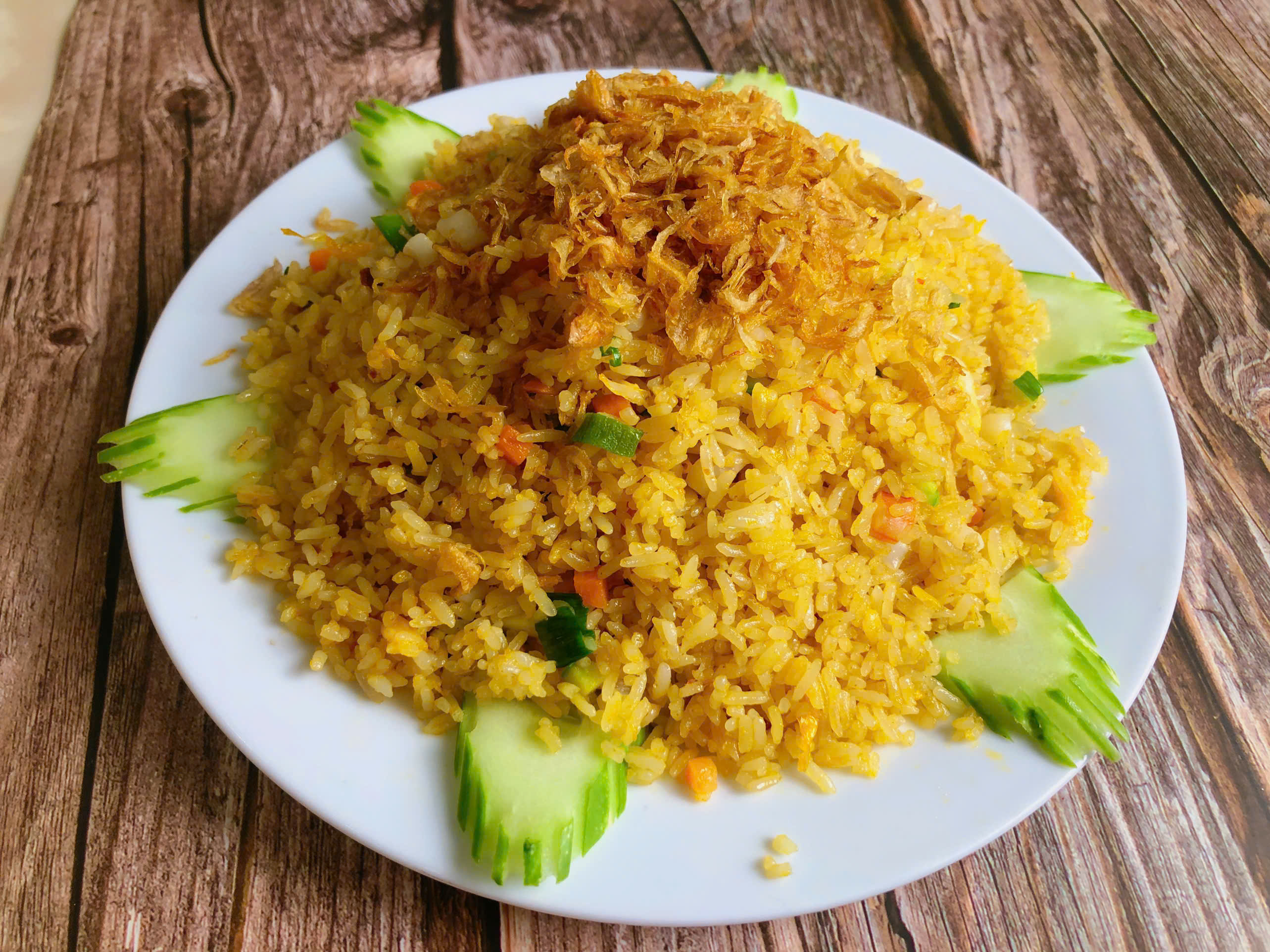 Cơm rang thập cẩm