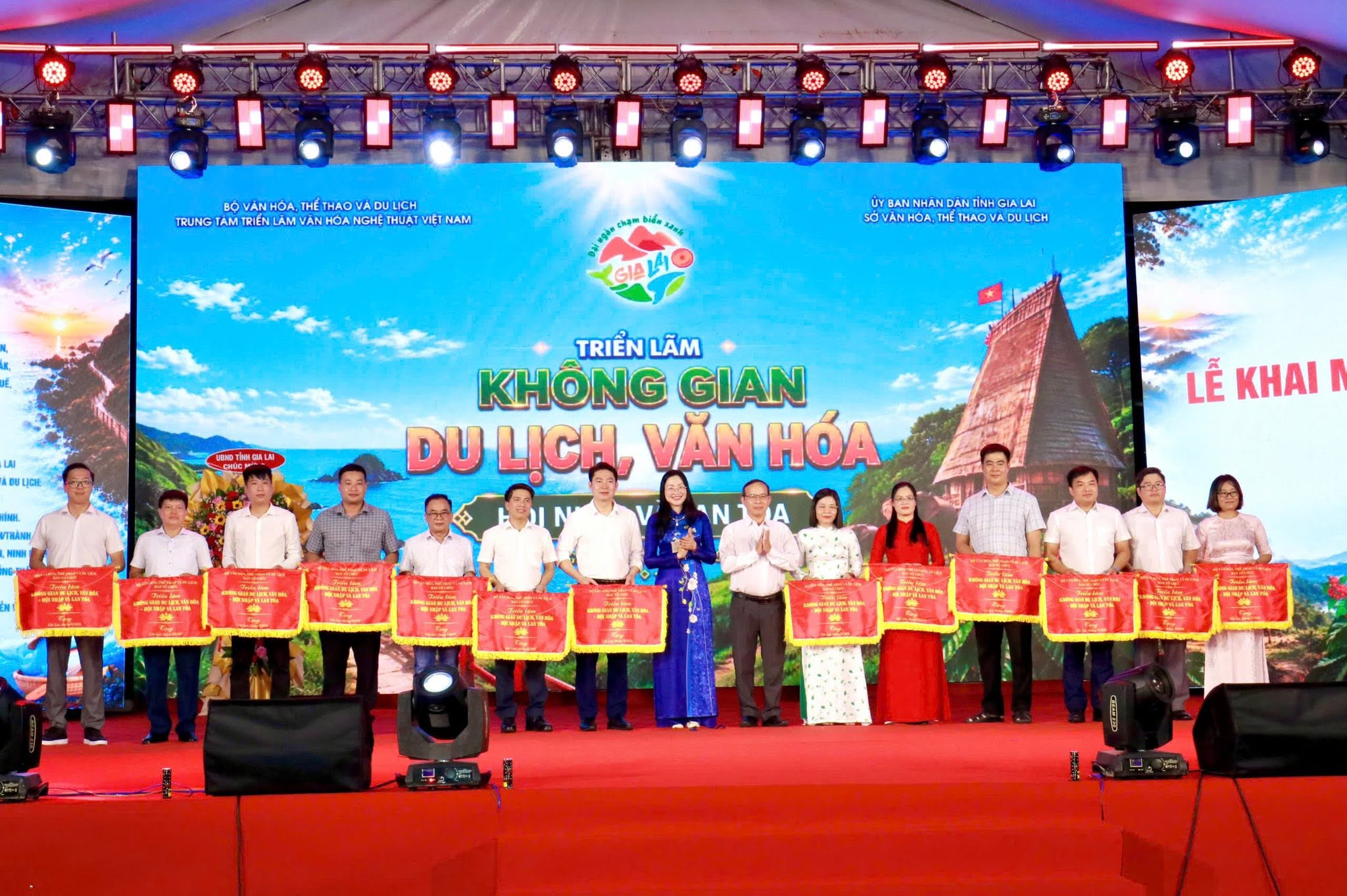 Hưng Yên tham gia Triển lãm “Không gian Du lịch, Văn hóa - Hội nhập và lan tỏa” tại Gia Lai
