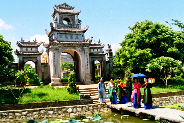 Chùa Chuông - đền Đậu An - Đền Phù Ủng ....