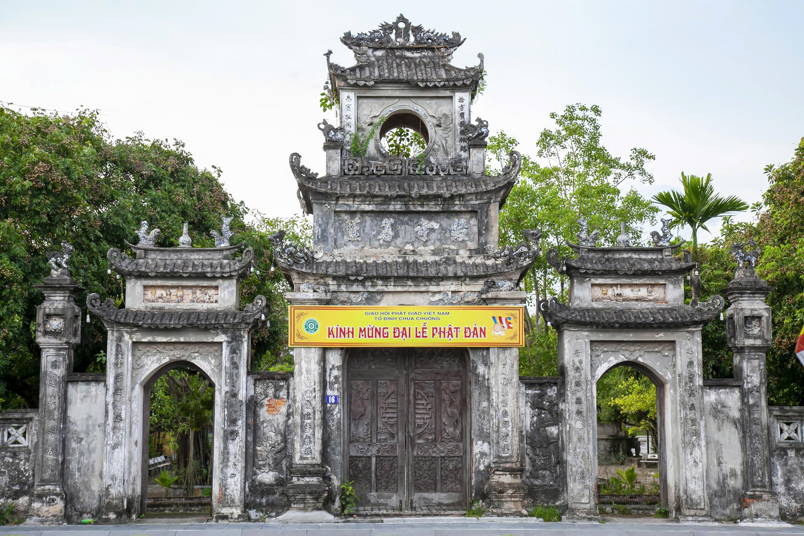 Tham quan danh lam cổ tích _ di tích kiến trúc nghệ thuật cấp quốc gia Chùa Chuông 