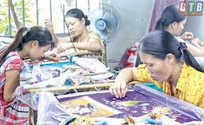 Tham quan làng nghề thêu Minh Lãng