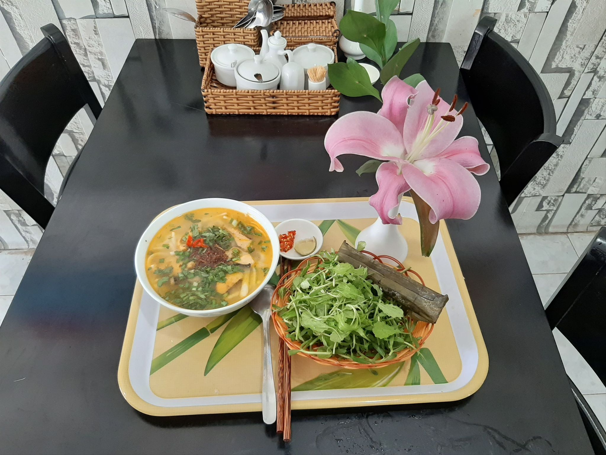 BÁNH CANH CÁ LÓC