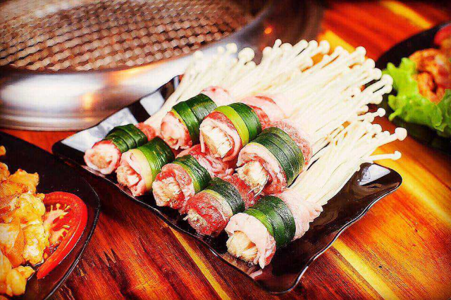 Bò Cuộn Nấm 
