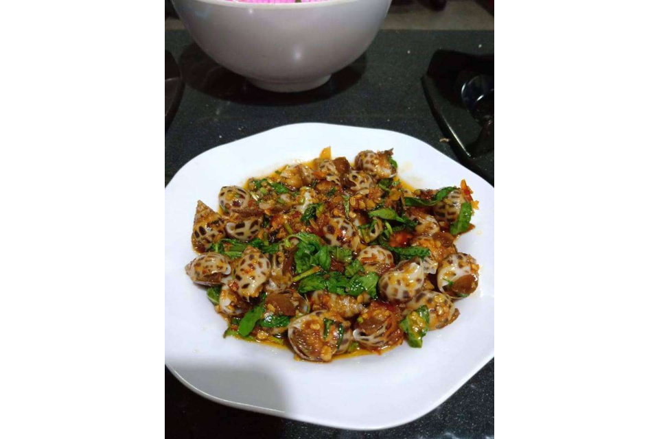 Ốc Hưởng Xào Sả