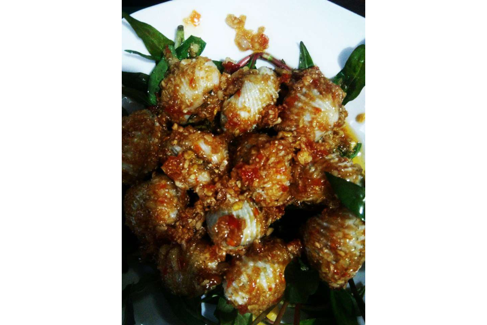 Sò Huyết Cháy Tỏi