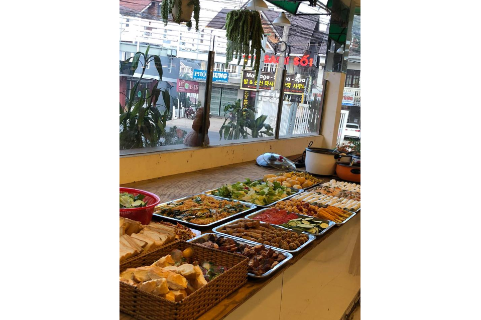 Cá Viên Chiên Và Bánh Mì