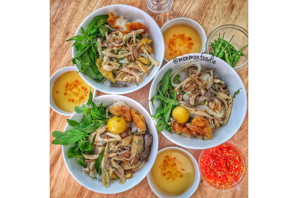 Bánh Ướt Lòng Gà