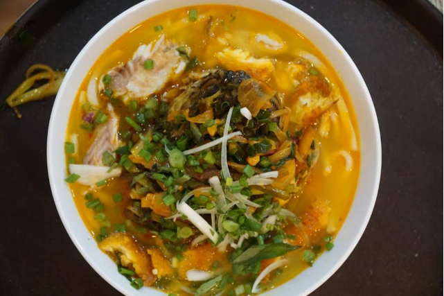 Bánh Canh Cá Lóc Chiên (Tô Đặc Biệt)