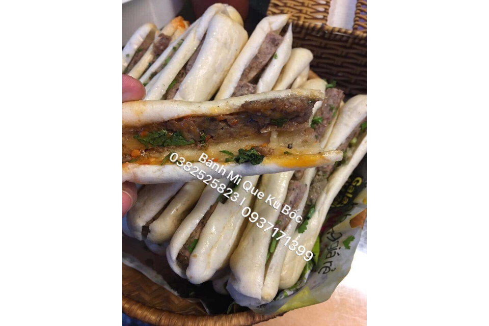 Bánh Mì Que