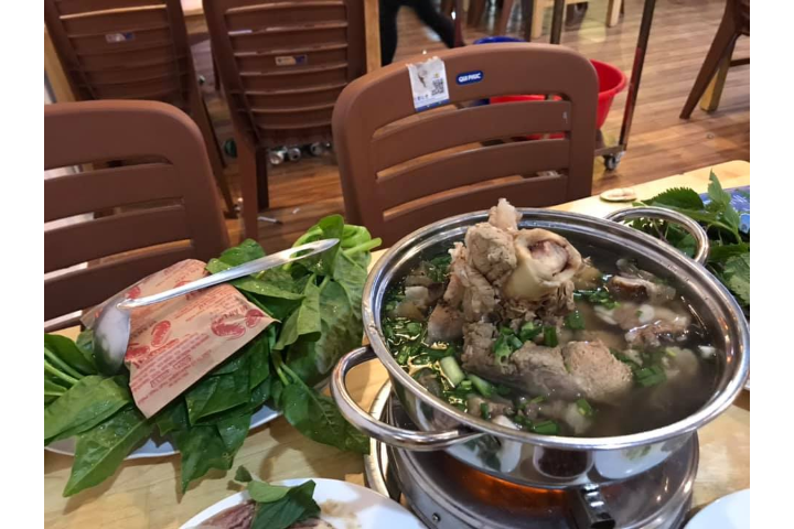 Lẩu Bê Thập Cẩm