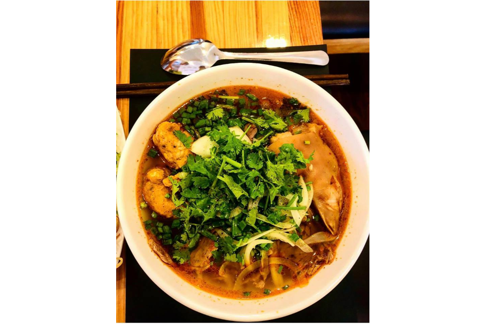 Bún Bò Chả Cua Giò Heo