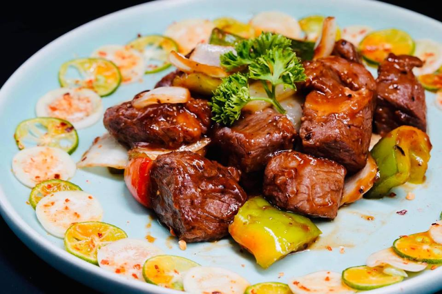 Bò Lúc Lắc