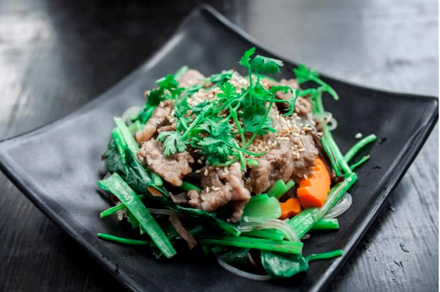 Bò Xào Cải