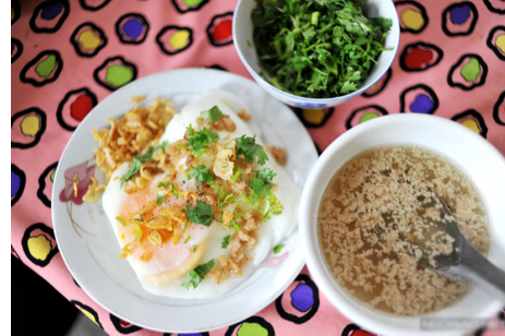 Bánh Cuốn Trứng Lòng Đào