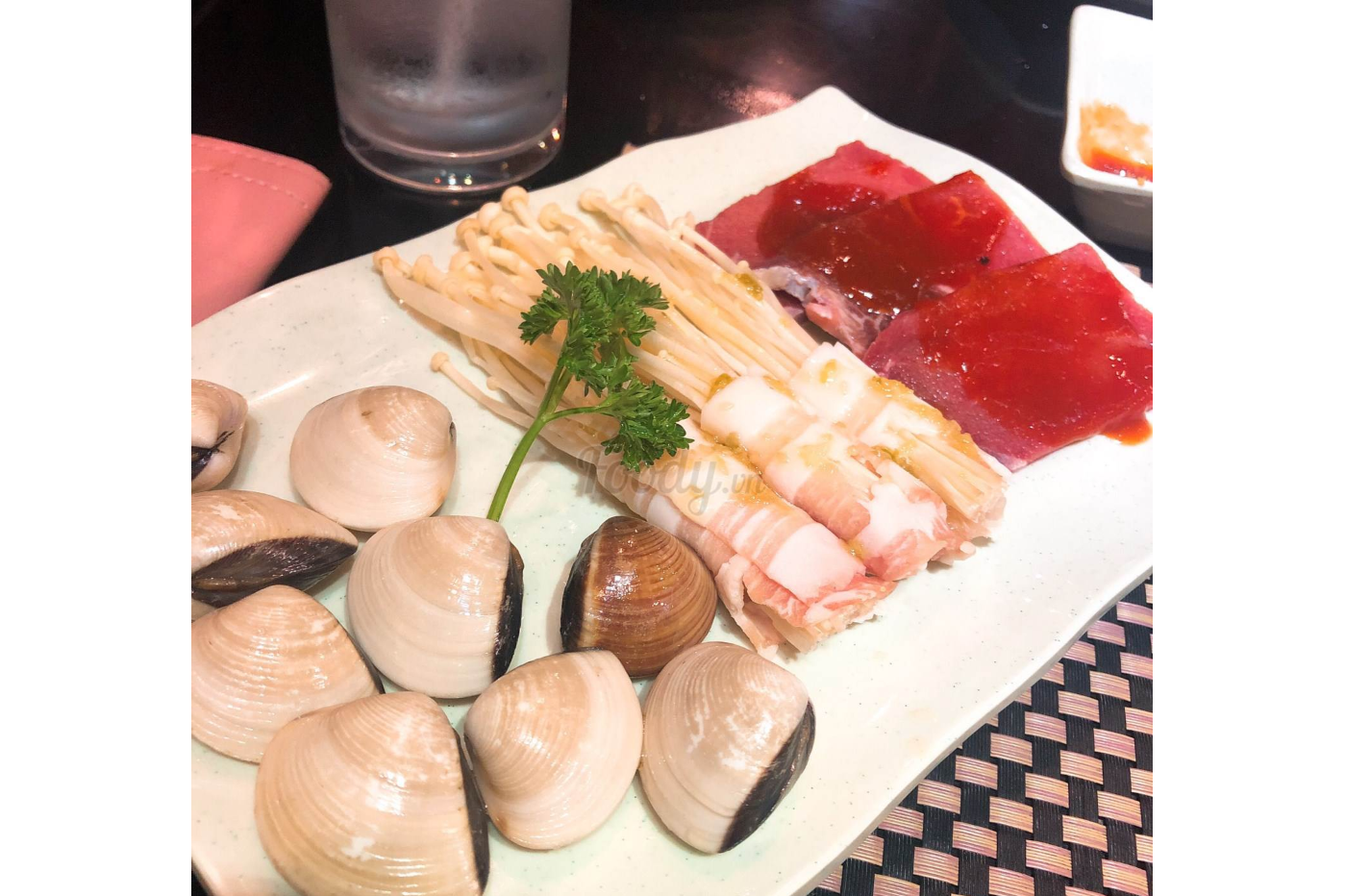 Thịt và Nghêu Nướng