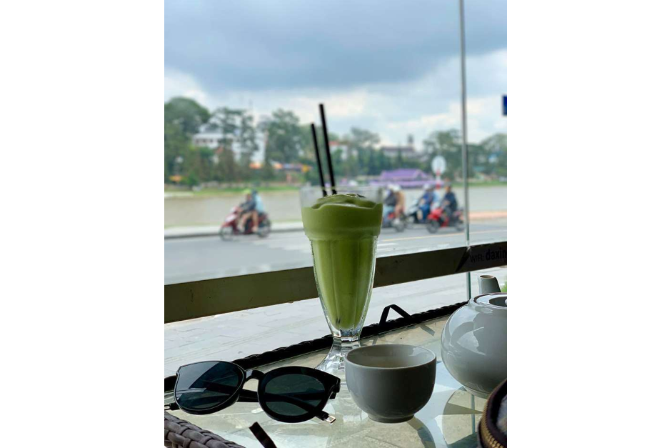 Sinh Tố Bơ