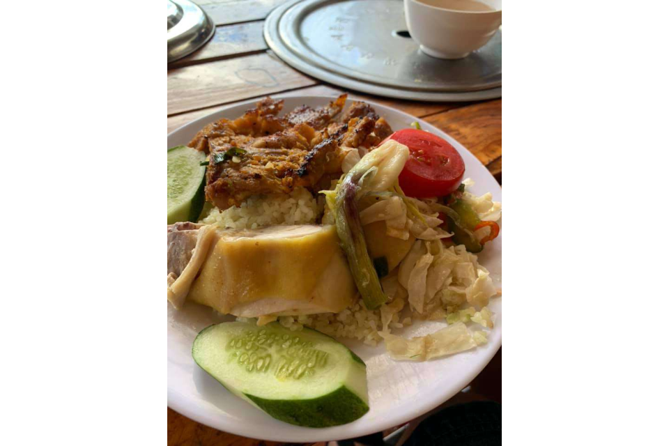 Cơm Gà Luộc, Sườn Nướng