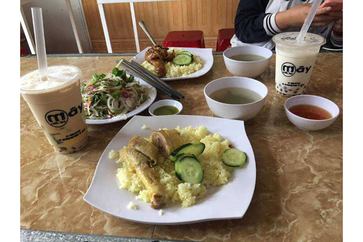Cơm Đùi Gà Luộc