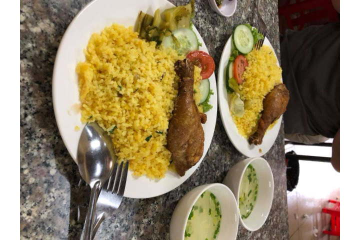 Cơm Đùi Gà