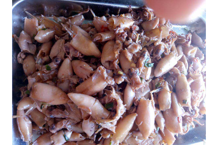 Mưc Nhồi Thịt Kho