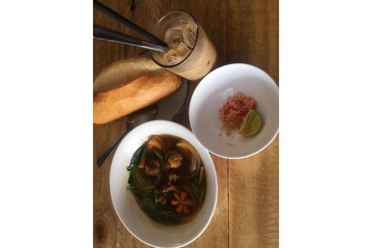 Bò Kho Bánh Mì
