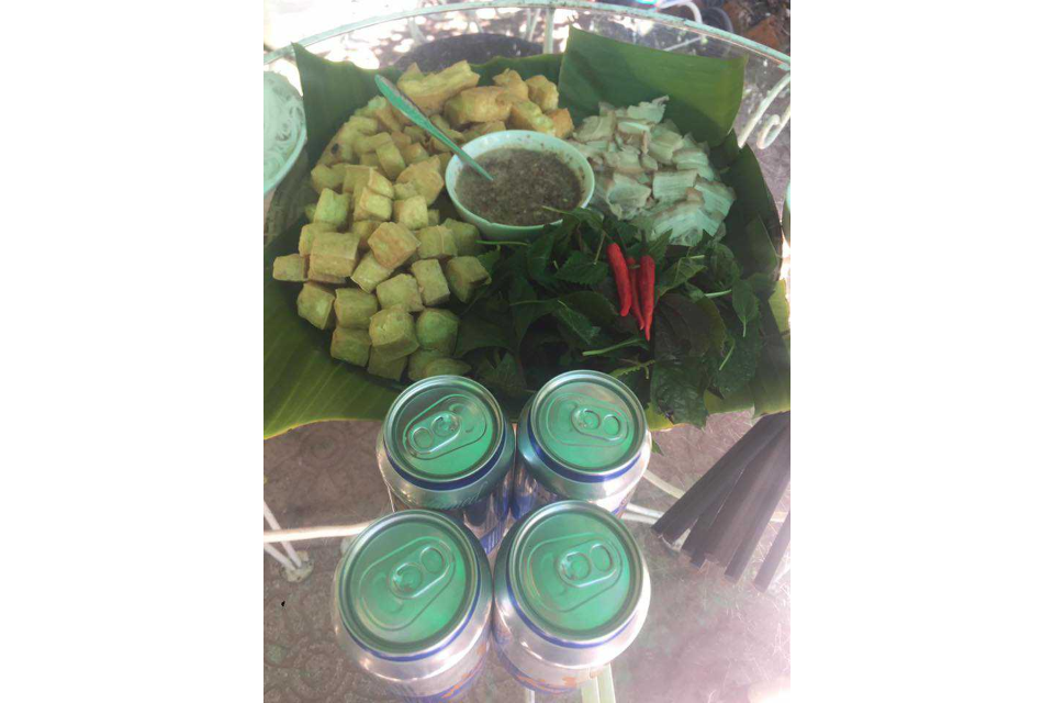 Bia Và Bún Đậu Mắm Tôm