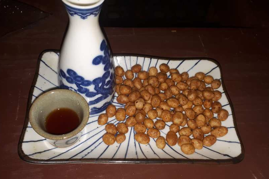 Rượu, Đậu Phộng Da Cá