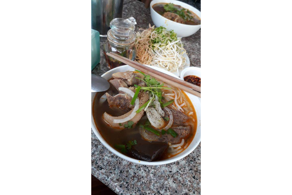 Bún Bò Giò Heo