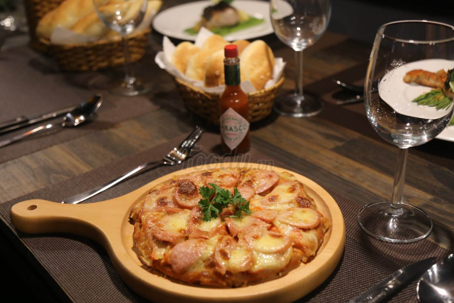 Pizza Xúc Xích