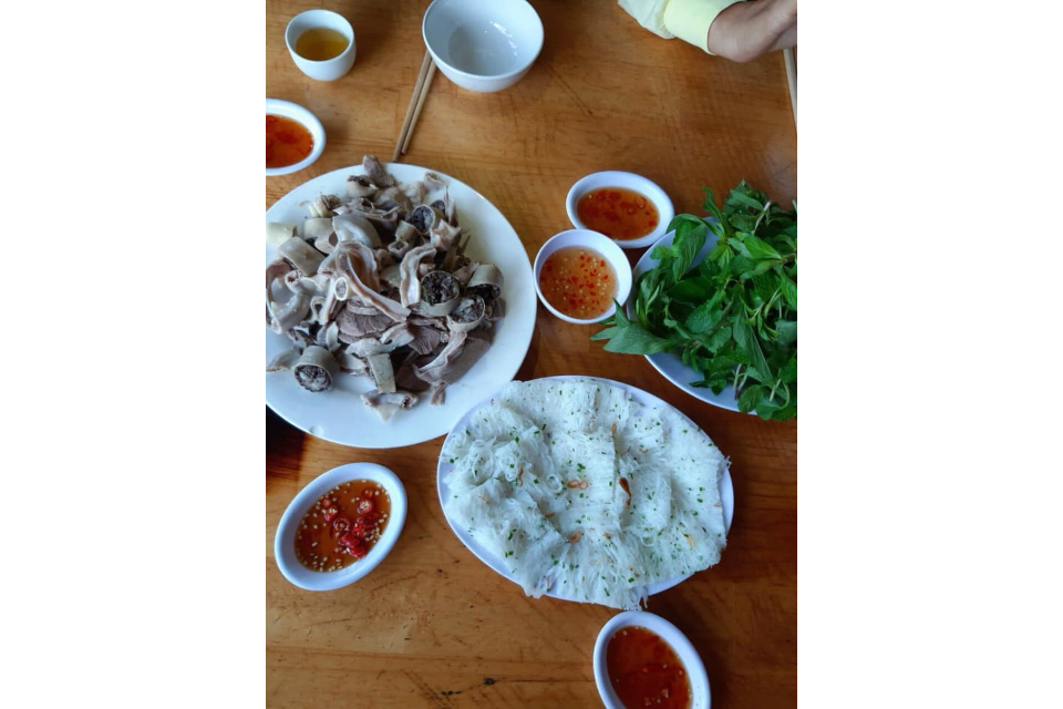 Bánh Hỏi, Đĩa Lòng Heo Thập Cẩm