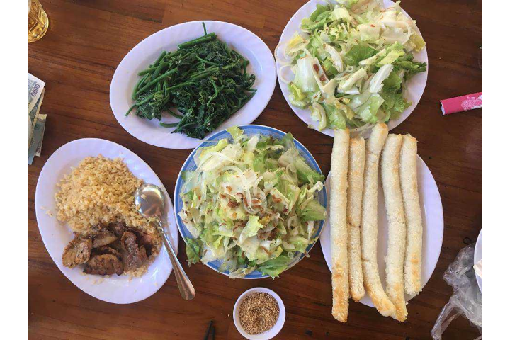 Cơm Chiên, Salad, Đọt Su Luộc, Cơm Lam