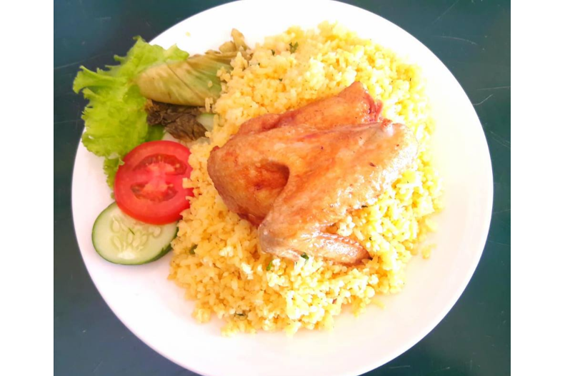 Cơm Cánh Gà Xối Mỡ