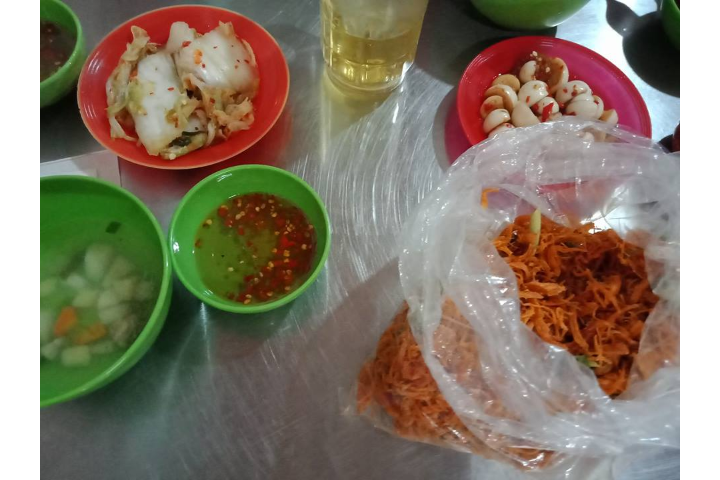 Kim Chi Và Cà Pháo