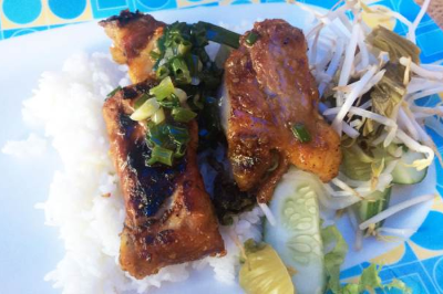 Cơm Gà Sườn