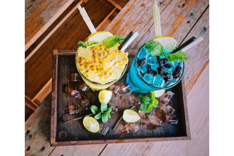 Nước Chanh Dây Và Trà Hoa Đậu Biếc