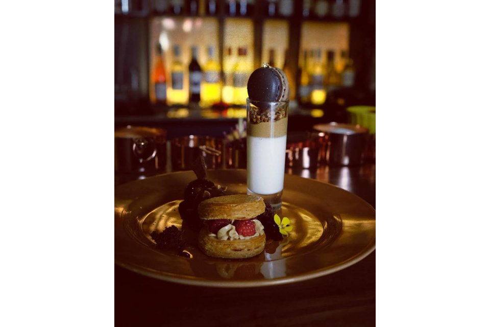 ComBo Sữa Tươi Và Bánh