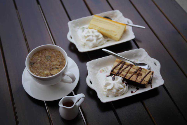 Bánh Chanh Dây, Bánh Socola, Trà Hoa Cúc
