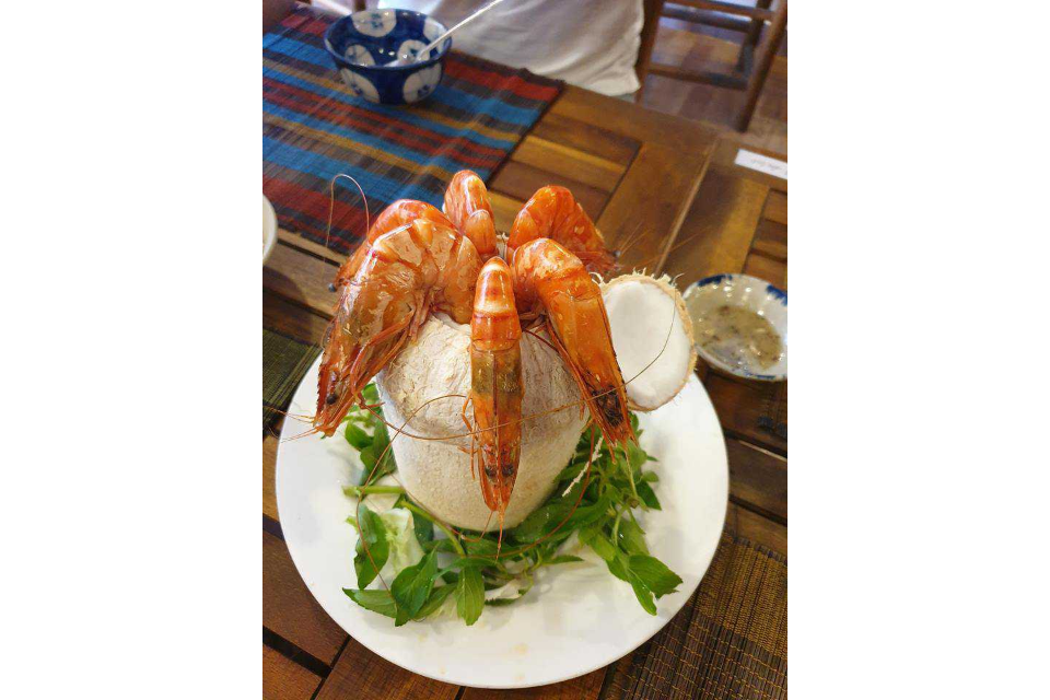Tôm Hấp Trái Dừa
