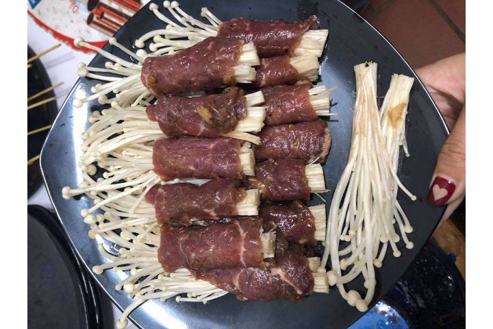 Bò Cuộn Nấm