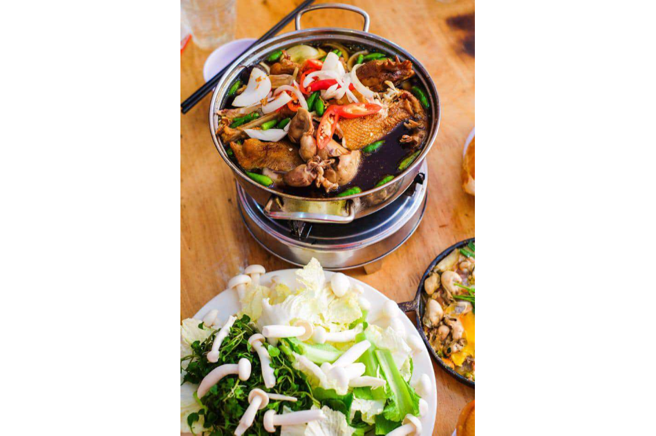 Lẩu Gà Nấm