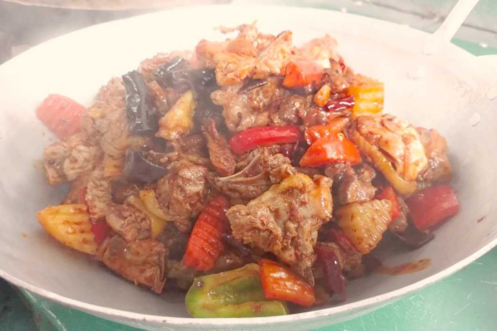 Lẩu Gà Khô Cay